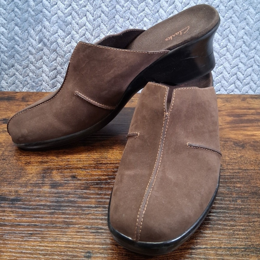 Clarks Womens Brown Suede Leather Wedge Mules Slides Shoes 78585 Size 9.5M
